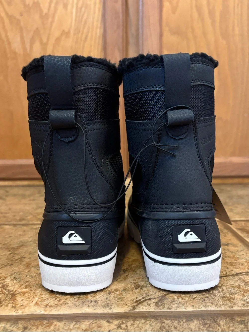 NWT Quiksilver kids Sub Zero Hi Insulated Snow Boots sz 13